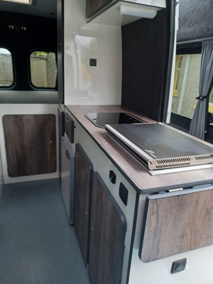 JP Most Popular 2.2KW 12V Double Burners Diesel Hob Air Heater with Lid for Caravan New Condition RV CE Certified